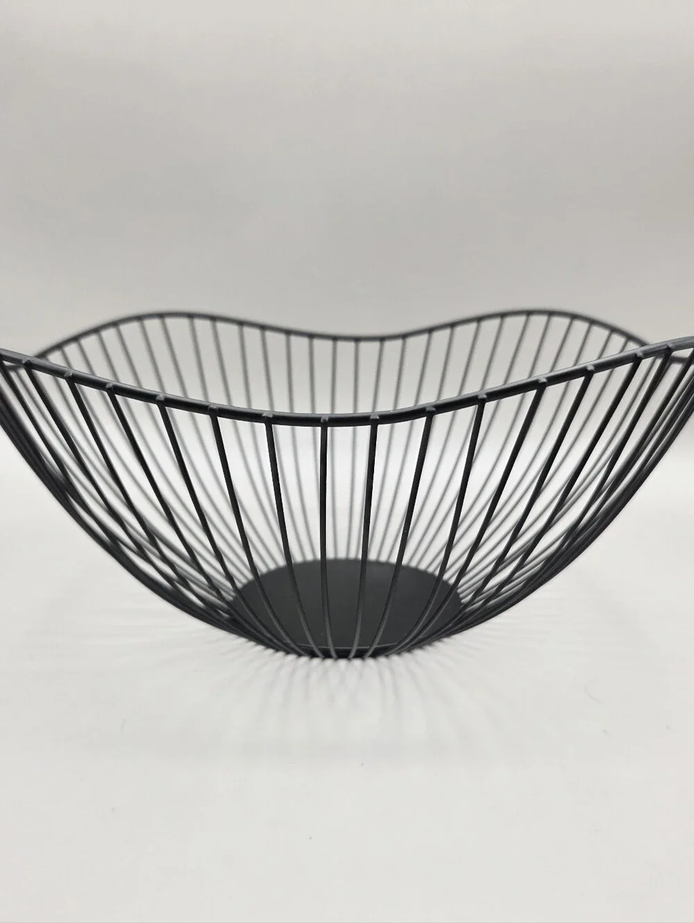 Modern Black Wire Fruit Bowl
